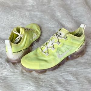 new yellow nike shoes